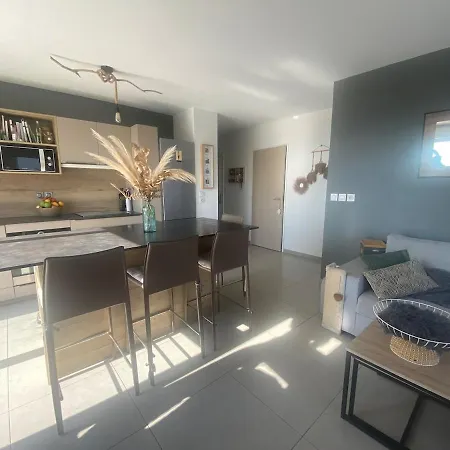 Apartmán Toit Terrasse, Piscine, Plages A 10min Et Parking Fréjus